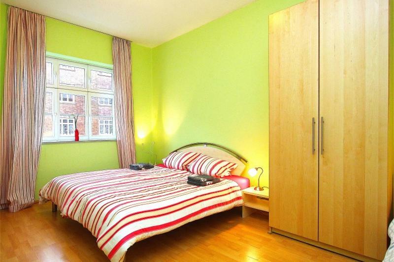 Private Room Hannover Bagian luar foto